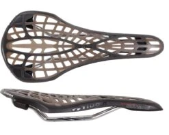 Tioga Spyder Outland Saddle (Black) (Titanium Rails) (125mm)